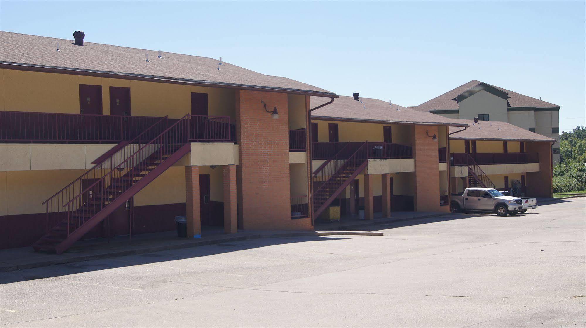 Holiday Lodge & Suites Mcalester Exteriér fotografie