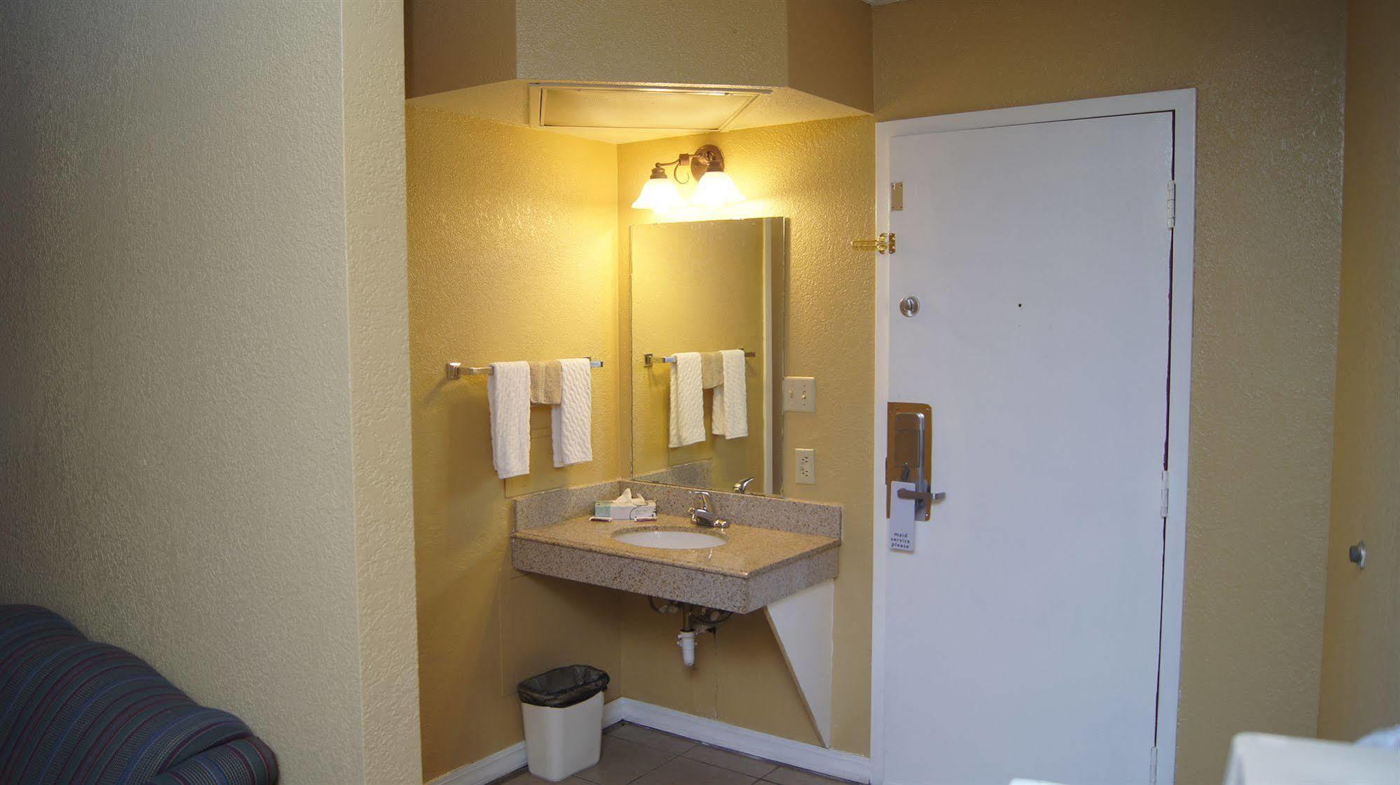 Holiday Lodge & Suites Mcalester Exteriér fotografie